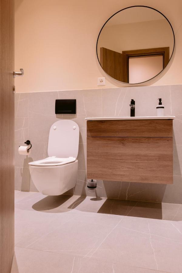 La Boheme Corbeanca - Partener Therme Ostratu Ngoại thất bức ảnh